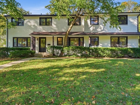 Photo of 542 E Prospect Avenue, Lake Bluff, IL 60044 (MLS # 12779642)