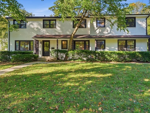 Photo of 542 E Prospect Avenue, Lake Bluff, IL 60044 (MLS # 12779642)