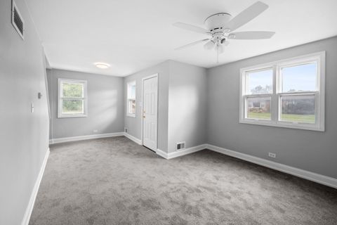 Tiny photo for 17 W 30th Place, Steger, IL 60475 (MLS # 12268084)