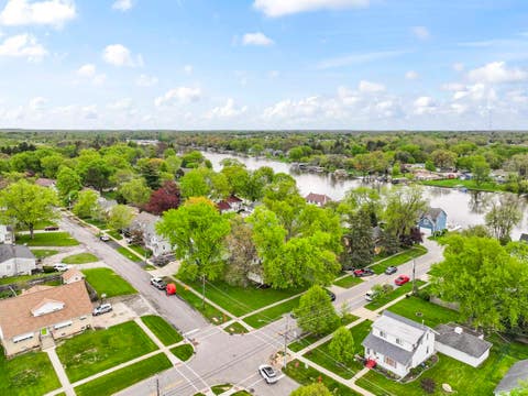 Tiny photo for 3314 Washington Street, McHenry, IL 60050 (MLS # 12634616)