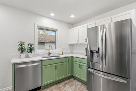 Tiny photo for 3314 Washington Street, McHenry, IL 60050 (MLS # 12634616)