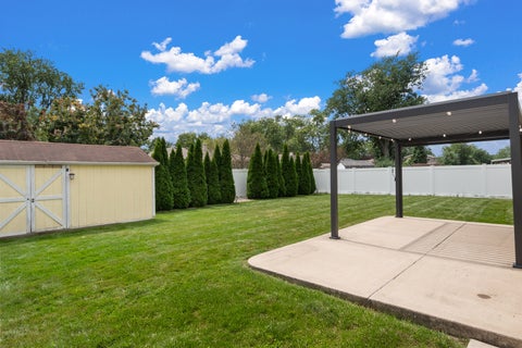 Tiny photo for 109 Crest Avenue, Elk Grove Village, IL 60007 (MLS # 12741065)