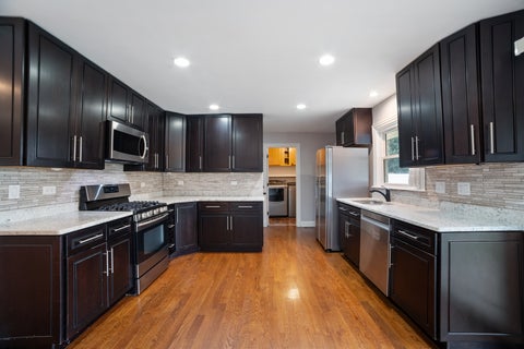 Tiny photo for 109 Crest Avenue, Elk Grove Village, IL 60007 (MLS # 12741065)