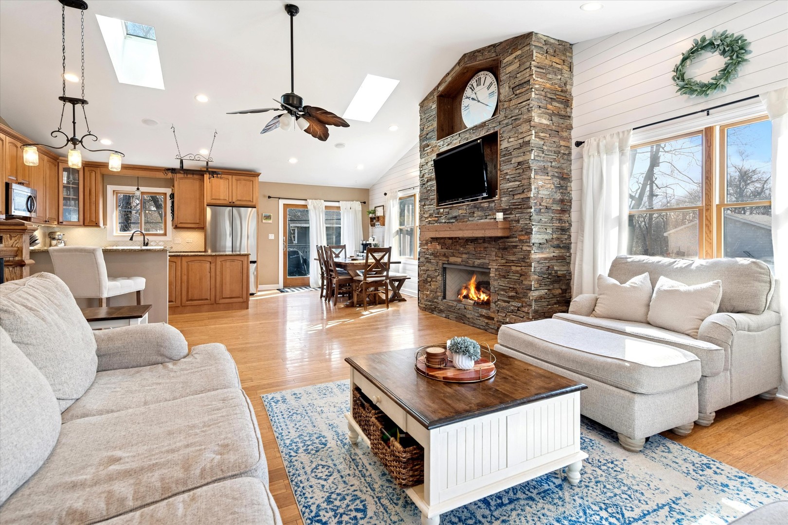 26775 N Ada Street N