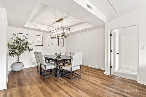 Tiny photo for 445 Village Green Parkway #304, Lincolnshire, IL 60069 (MLS # 12688245)