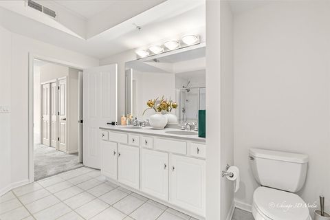 Tiny photo for 445 Village Green Parkway #304, Lincolnshire, IL 60069 (MLS # 12688245)