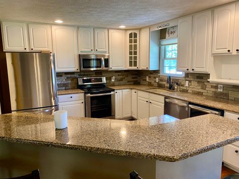 Tiny photo for 514 Country Club Road, Centralia, IL 62801 (MLS # 12635392)