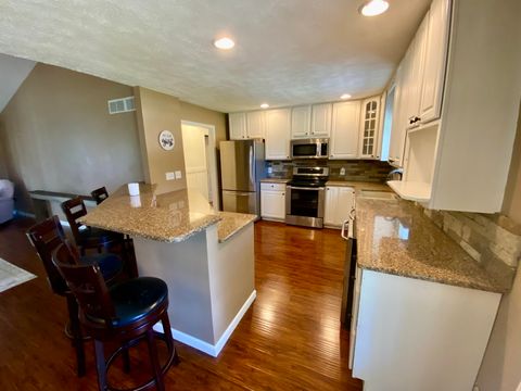 Tiny photo for 514 Country Club Road, Centralia, IL 62801 (MLS # 12635392)