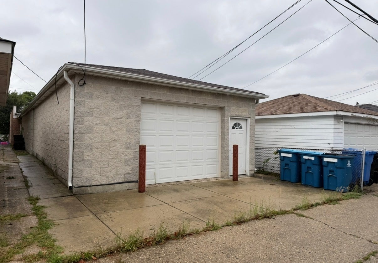 5962 N Elston Avenue