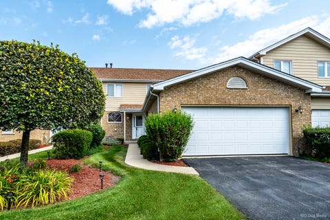 Photo of 8616 BANTRY Boulevard, Tinley Park, IL 60477 (MLS # 12707055)
