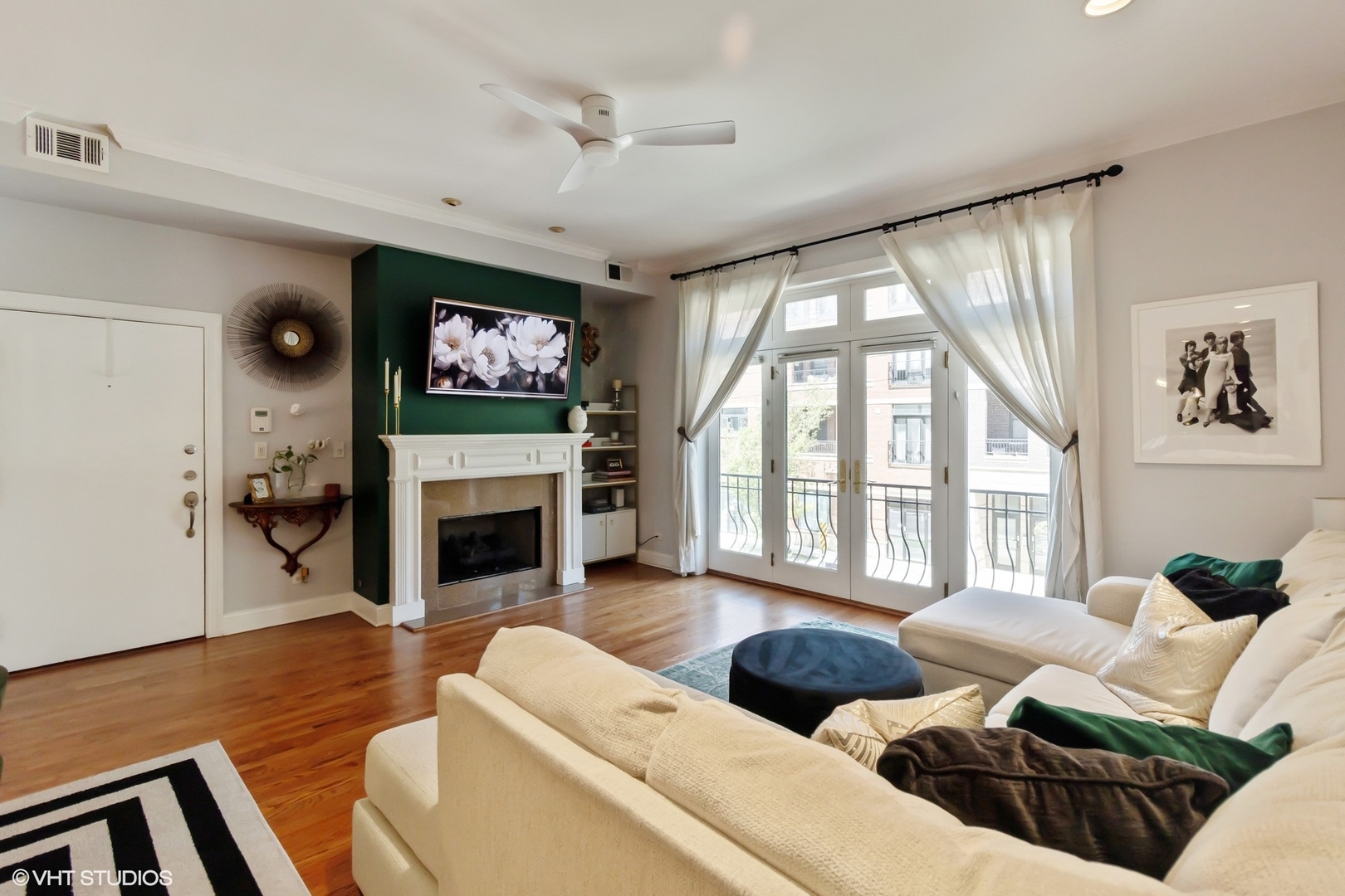 2051 W Belmont Avenue 1