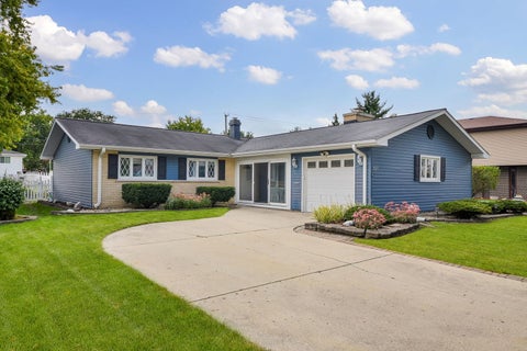 Photo of 337 W Edson Place, Lombard, IL 60148 (MLS # 12762579)