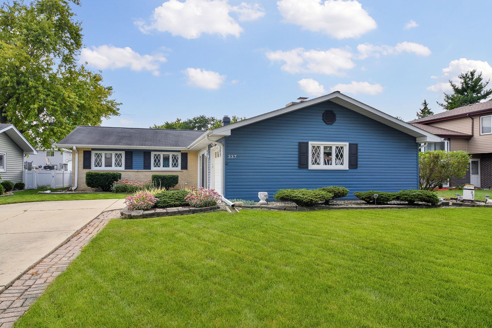 337 W Edson Place