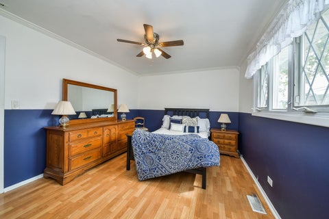 Tiny photo for 337 W Edson Place, Lombard, IL 60148 (MLS # 12762579)