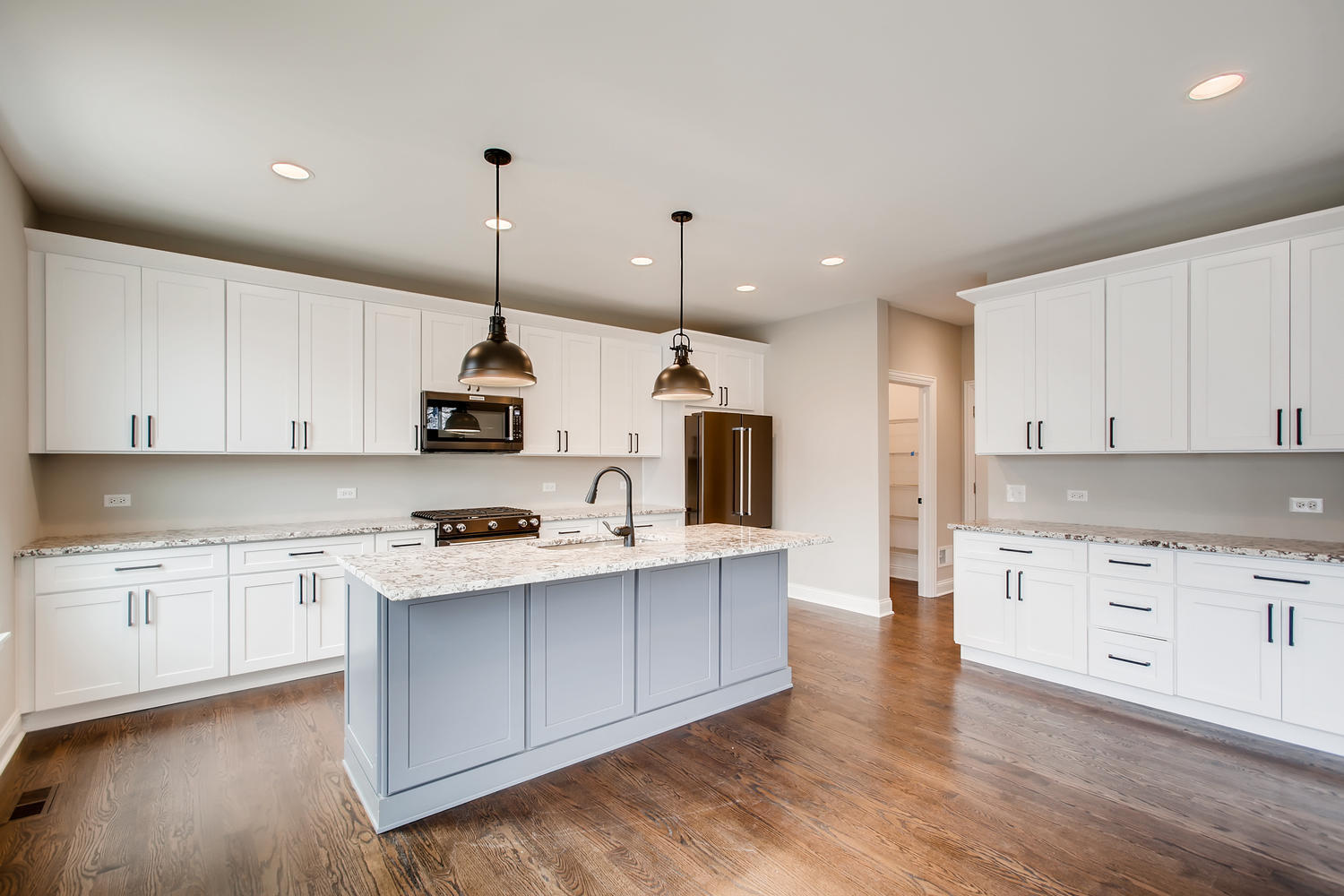 384 Woodland Chase Lane