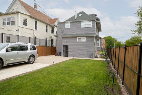 Tiny photo for 200 N Mayfield Avenue, Chicago, IL 60644 (MLS # 12711462)