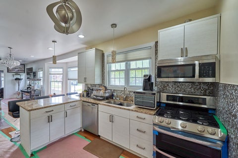 Tiny photo for 200 N Mayfield Avenue, Chicago, IL 60644 (MLS # 12711462)