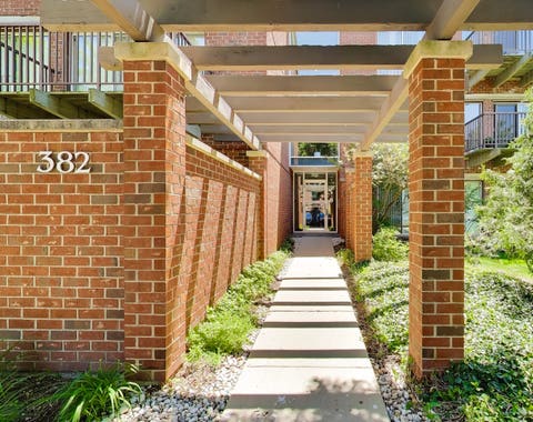 Tiny photo for 382 Kelburn Road #221, Deerfield, IL 60015 (MLS # 12675136)