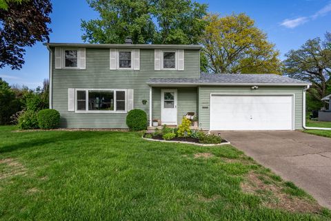 Photo of 2625 Fairhaven Road, Davenport, IA 52803 (MLS # 12632522)