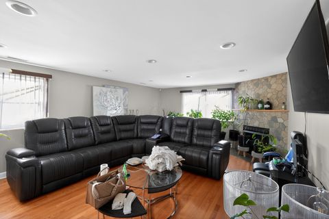 Tiny photo for 540 N Michigan Avenue, Villa Park, IL 60181 (MLS # 12620160)