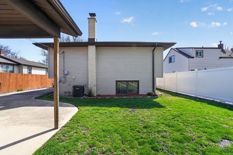 Tiny photo for 540 N Michigan Avenue, Villa Park, IL 60181 (MLS # 12620160)