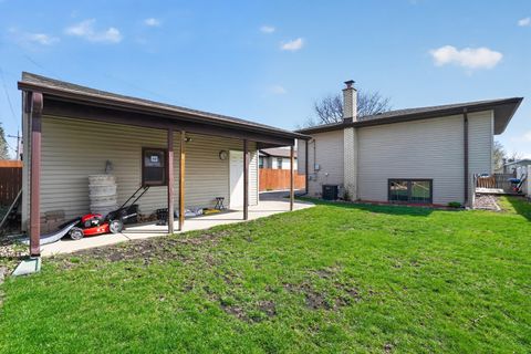 Tiny photo for 540 N Michigan Avenue, Villa Park, IL 60181 (MLS # 12620160)