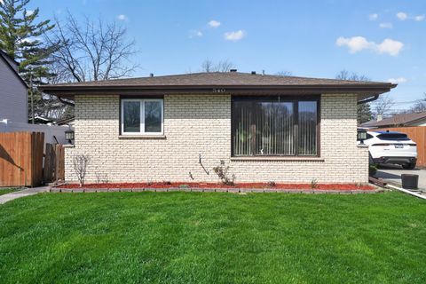 Tiny photo for 540 N Michigan Avenue, Villa Park, IL 60181 (MLS # 12620160)