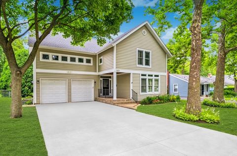 1621 Grove Avenue Highland Park IL 60035
