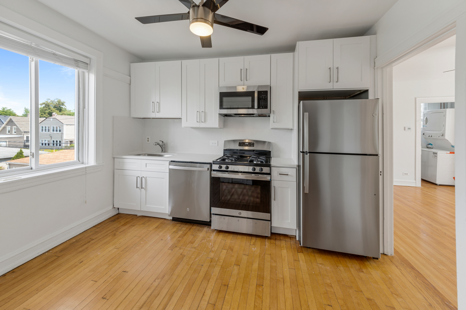 3048 W Cornelia Avenue 3