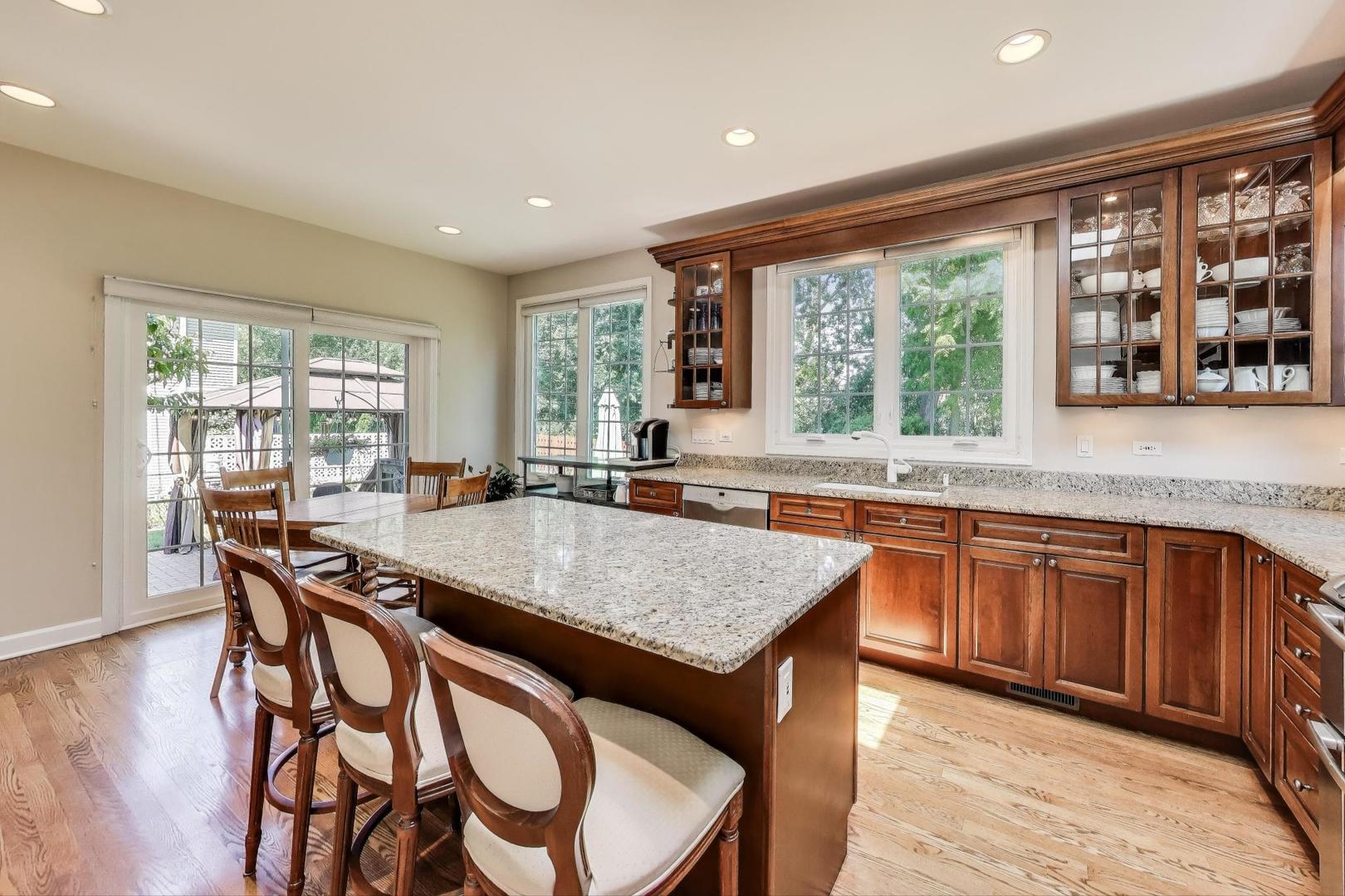 1804 E Apache Lane