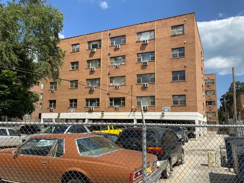 Tiny photo for 7854 S South Shore Drive #405, Chicago, IL 60649 (MLS # 12459848)