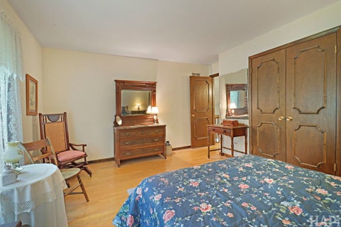 Tiny photo for 55 Watergate Drive, South Barrington, IL 60010 (MLS # 12738581)