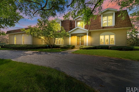 Tiny photo for 55 Watergate Drive, South Barrington, IL 60010 (MLS # 12738581)