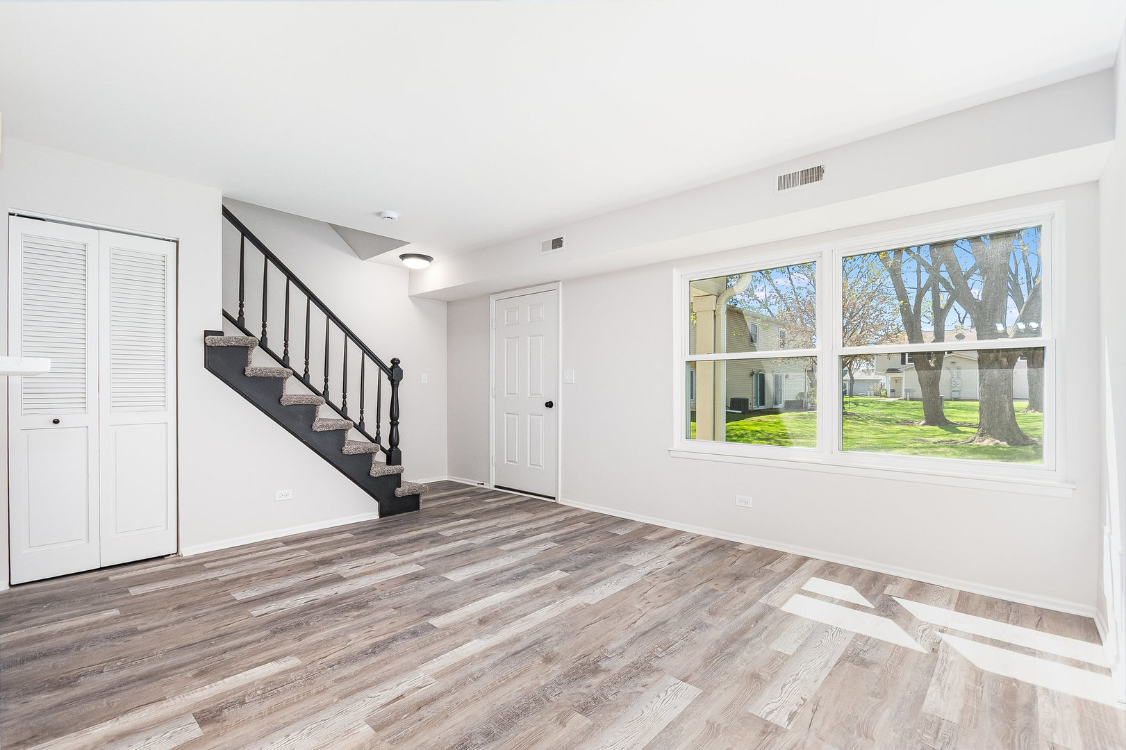 2165 N Dogwood Lane 2165