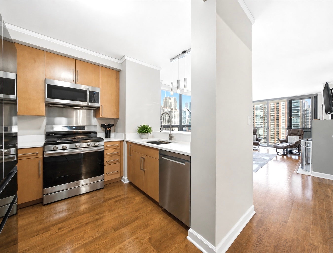 420 E WATERSIDE Drive 1410