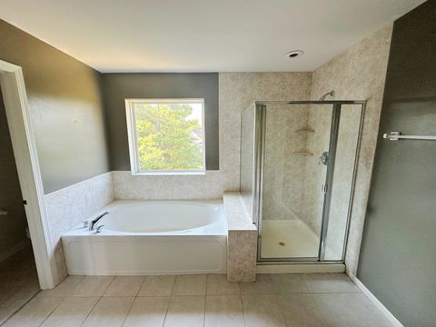 Tiny photo for 331 Parkstone Drive, Cary, IL 60013 (MLS # 12457592)