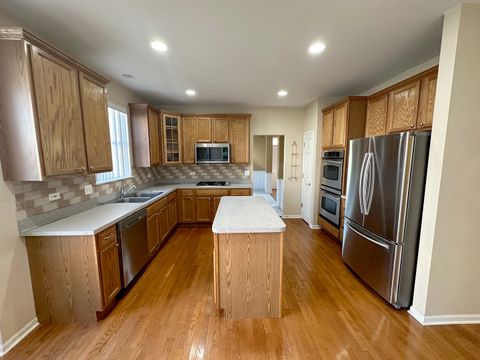 Tiny photo for 331 Parkstone Drive, Cary, IL 60013 (MLS # 12457592)
