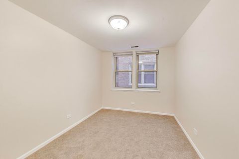 Tiny photo for 46 6th Avenue #GJ, La Grange, IL 60525 (MLS # 12500634)