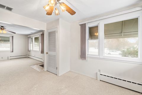 Tiny photo for 17W157 Foster Avenue, Wood Dale, IL 60191 (MLS # 12535902)