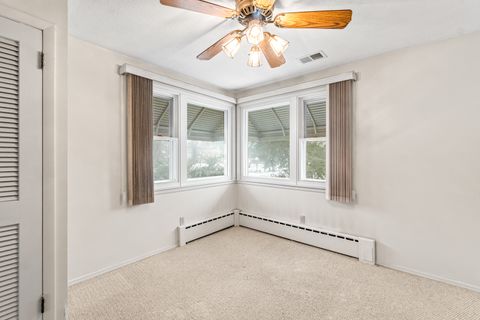 Tiny photo for 17W157 Foster Avenue, Wood Dale, IL 60191 (MLS # 12535902)