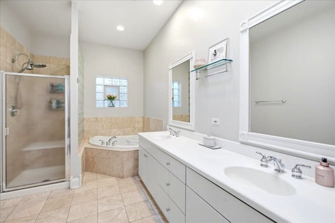 Tiny photo for 1652 W Augusta Boulevard #3W, Chicago, IL 60622 (MLS # 12793331)