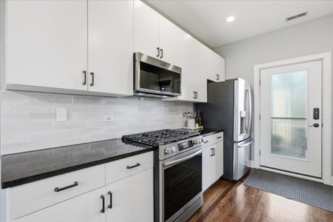 Tiny photo for 1652 W Augusta Boulevard #3W, Chicago, IL 60622 (MLS # 12793331)