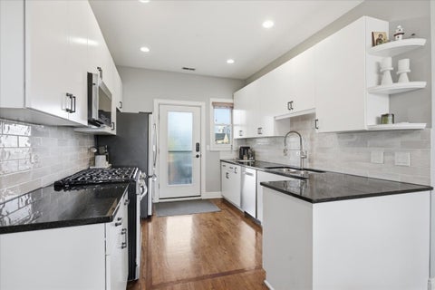 Tiny photo for 1652 W Augusta Boulevard #3W, Chicago, IL 60622 (MLS # 12793331)