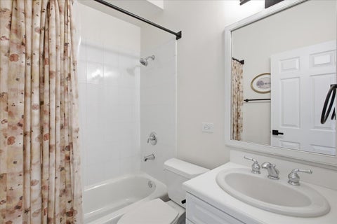 Tiny photo for 1652 W Augusta Boulevard #3W, Chicago, IL 60622 (MLS # 12793331)