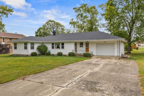 Tiny photo for 509 E Oak Street, Chatsworth, IL 60921 (MLS # 12481258)