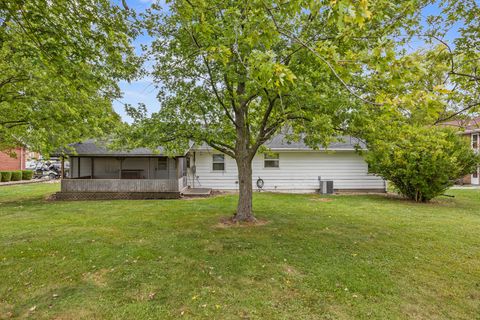 Tiny photo for 509 E Oak Street, Chatsworth, IL 60921 (MLS # 12481258)