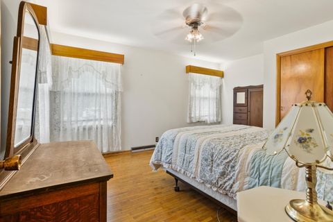 Tiny photo for 509 E Oak Street, Chatsworth, IL 60921 (MLS # 12481258)