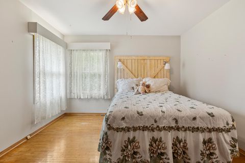 Tiny photo for 509 E Oak Street, Chatsworth, IL 60921 (MLS # 12481258)