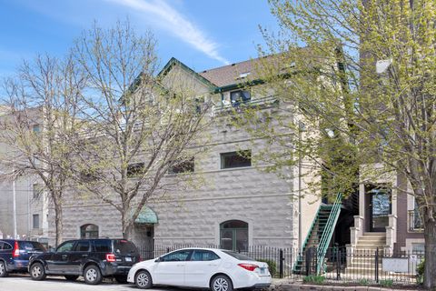 Photo of 417 N NOBLE Street #5, Chicago, IL 60642 (MLS # 12634408)