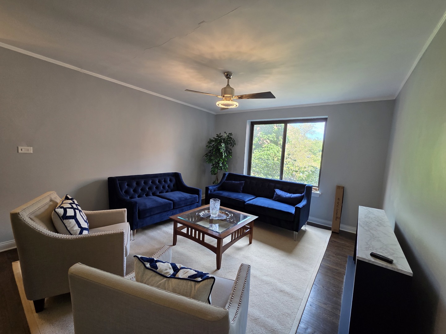 1220 W Chase Avenue 2G
